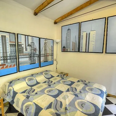 Sleeps 2 Air Con Wifi Vakantiehuis