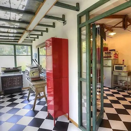Sleeps 2 Air Con Wifi Vakantiehuis *
